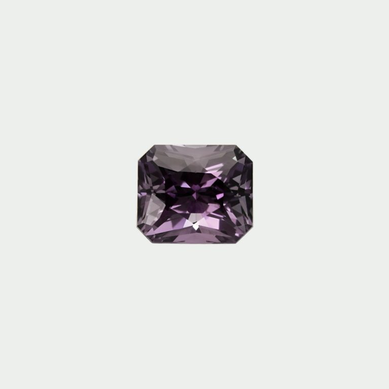 2.85-Ct.-Violet-Tanzanite-from-Tanzania